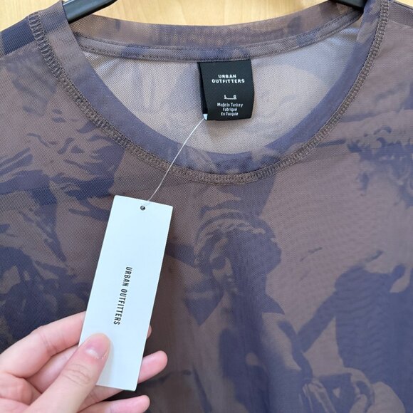 Urban Outfitters sheer mesh statue print long sleeve top womens small NWT - Picture 3 of 4